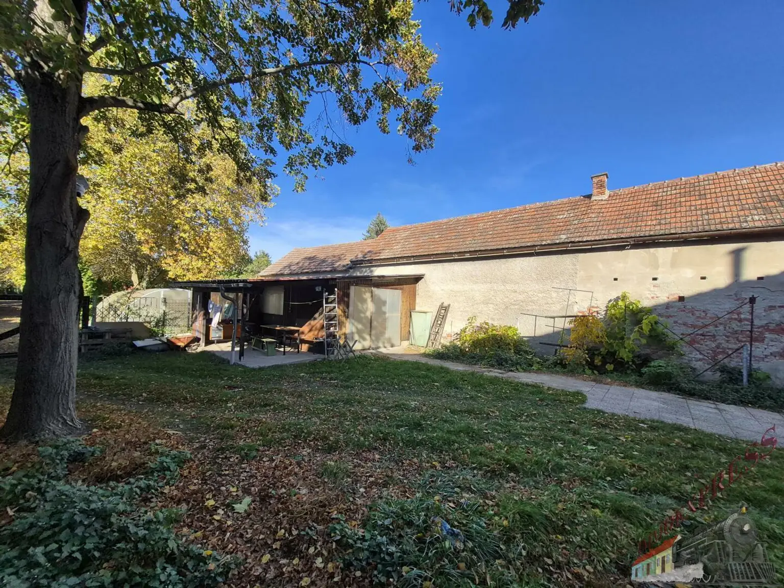 Ideal für Ihre Firma- inklusive Mitarbeiterwohnungen und vielem mehr