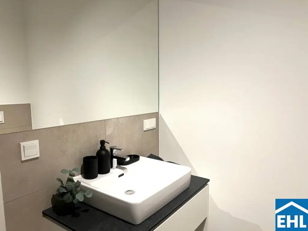 Lichtdurchflutete 2 Zimmer Wohnung mit perfekter Anbindung