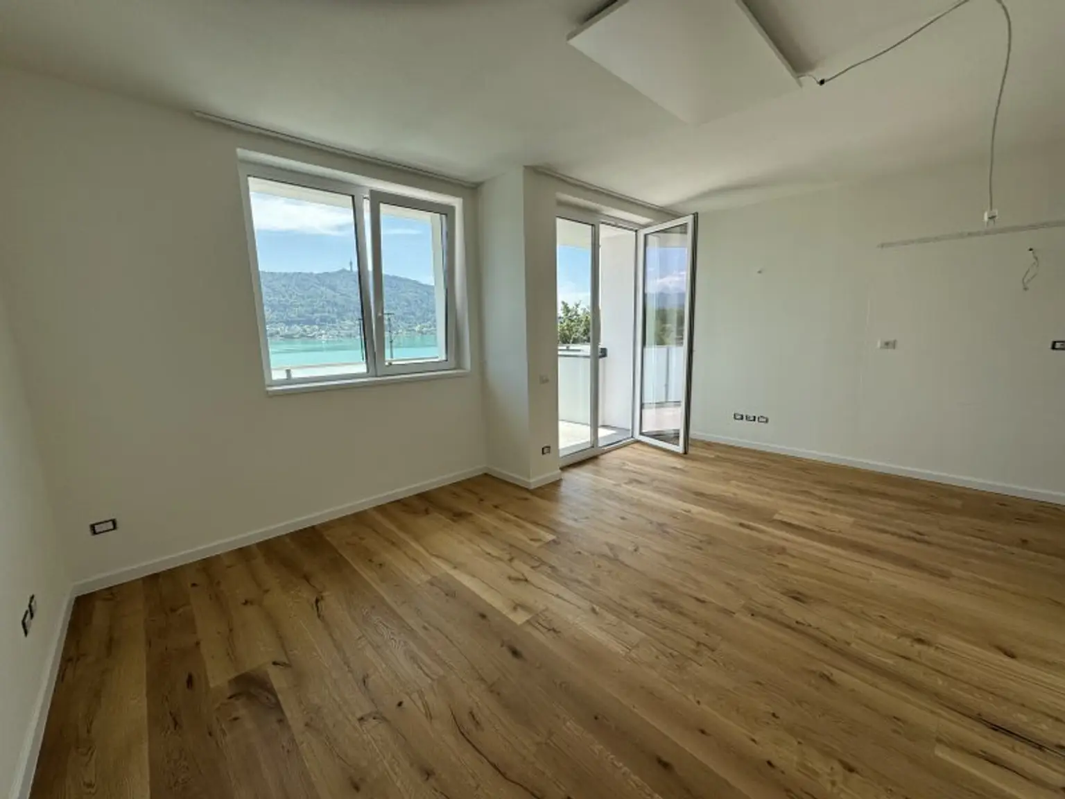 EXKLUSIVE 2-ZIMMER-WOHNUNG IN PÖRTSCHACH AM WÖRTHERSEE – ERSTBEZUG, 2 TERRASSEN & PARKPLATZ INKLUSIVE