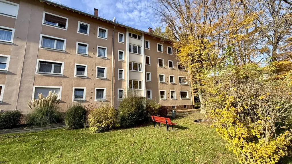 METZ IMMOBILIEN - Wohnen mit Weitblick: Charmante 4-Zimmer-Wohnung in ruhiger Lage von Griesheim