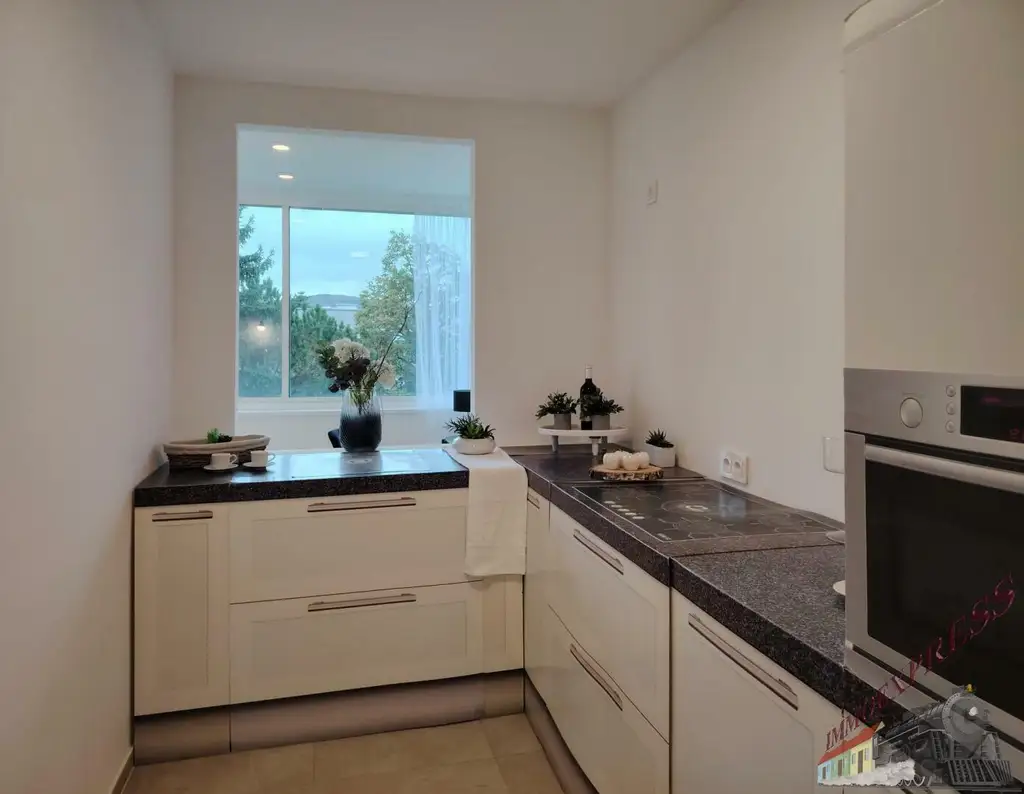 Helle 3-Zimmer-Wohnung mit tollem Ausblick in ruhiger Lage wartet auf Sie!