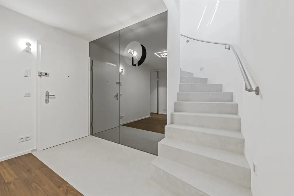 Karmelitermarkt - Penthouse mit Pool und Parkblick