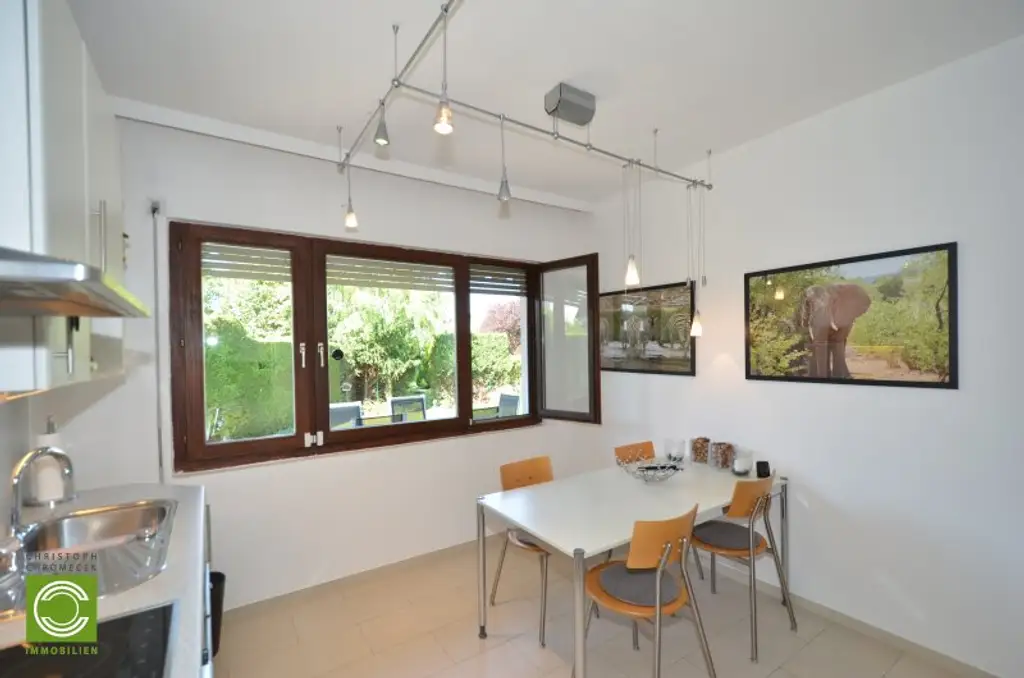 CHRISTOPH CHROMECEK IMMOBILIEN - PERCHTOLDSDORF - Gepflegtes und geräumiges Einfamilienhaus mit vielen Extras!