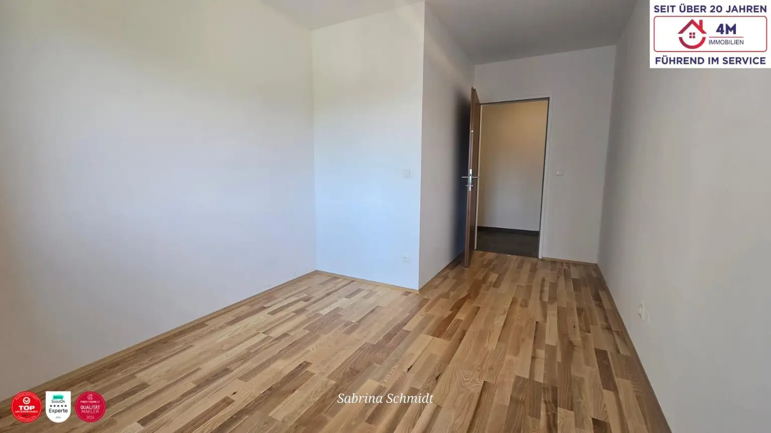 3 Zimmer Neubauwohnung (Baujahr 2022)  inkl. Autoabstellplatz und Balkon in Kritzendorf (Barrierefrei)