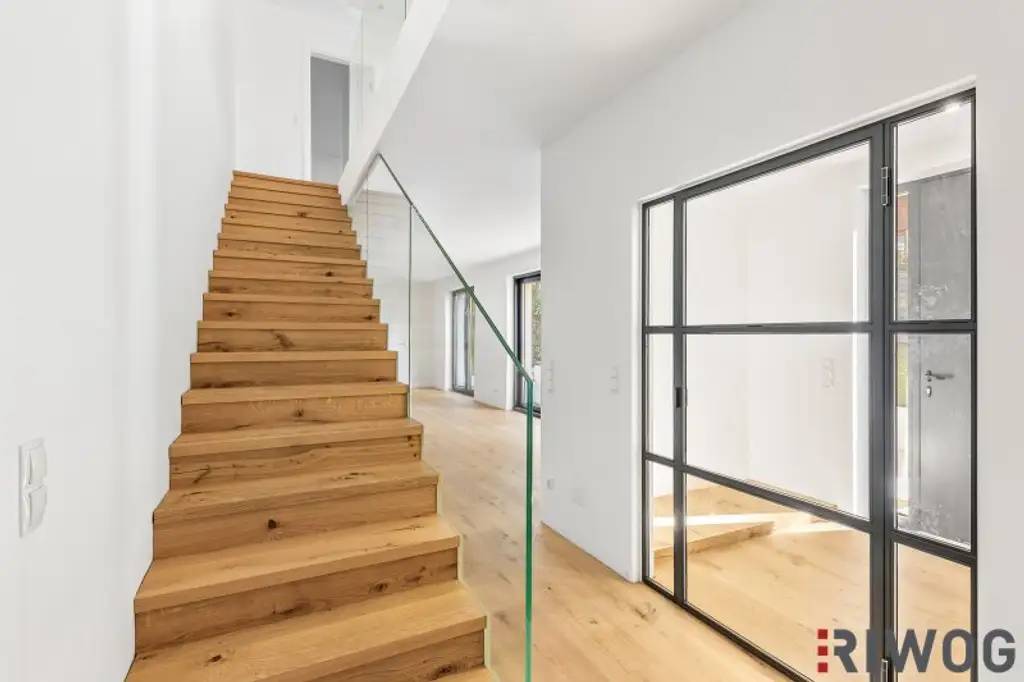 SANIERTES HAUS + 140m² SÜD-GARTEN | 5 MIN vom BHF MEIDLING (U6/S-Bahn) | LUFTWÄRMEPUMPE | RUHELAGE | NUTZUNGSRECHT 250m² Grünfläche