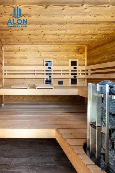 EXKLUSIVES WOHNHAUS | WOHNTRAUM | GROSSER GARTEN MIT WHIRLPOOL & SAUNA