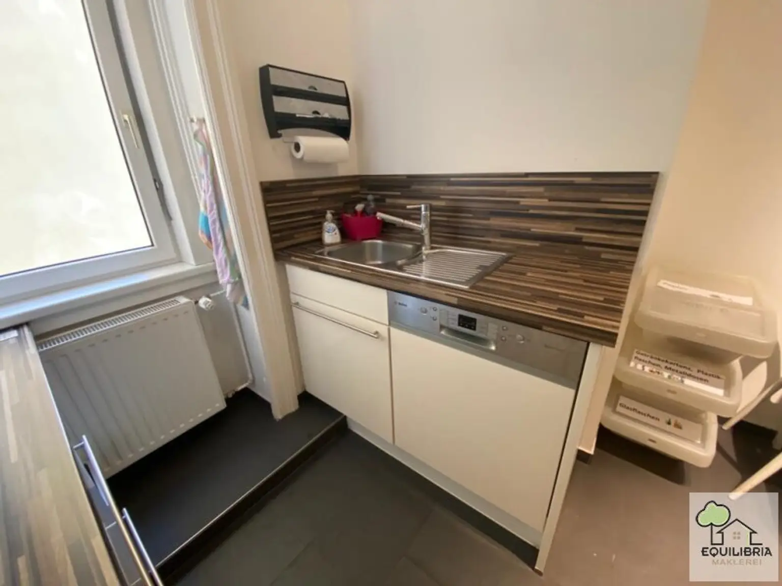 MODERNES ALTBAUBÜRO IN ZENTRALER LAGE