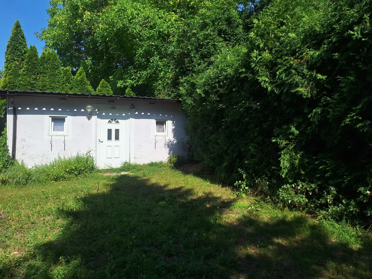 LIEBEVOLL SANIERTER BUNGALOW IN BEGEHRTER WOHNLAGE SAMT HOHER LEBENSQUALITÄT UND GUTER VERKEHRSANBINDUNG