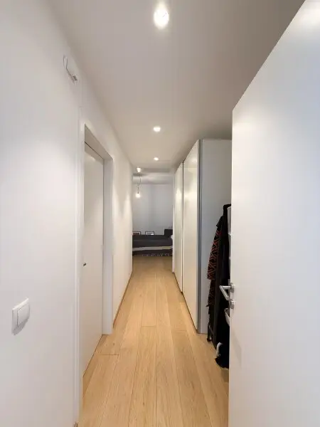 TOP MODERNE 2-Zimmer DG-Wohnung in bester City Lage zu vermieten!