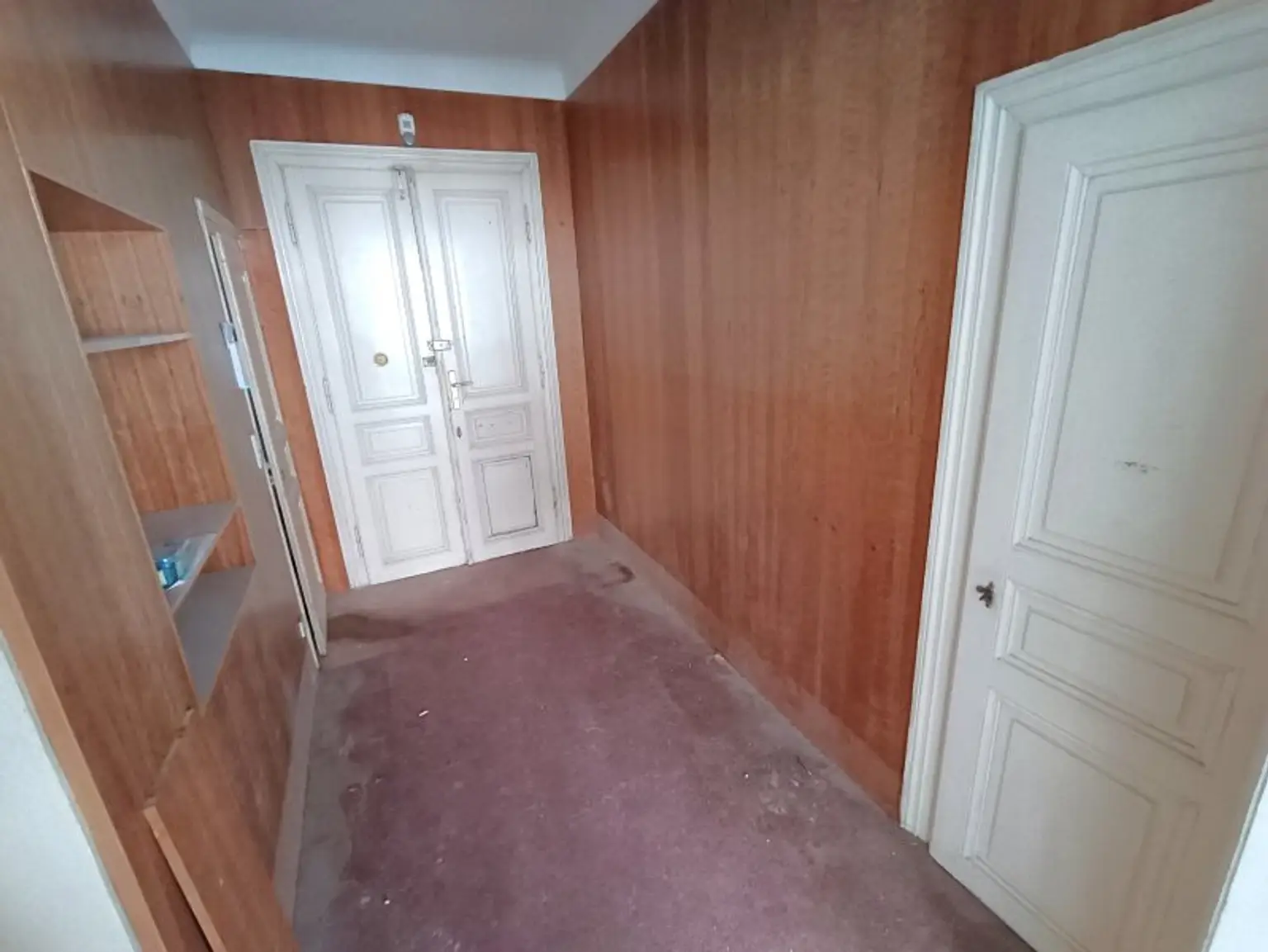 Großzügige 2,5-Zimmer Wohnung im 9. Bezirk mit viel Potential! Nähe U4 Friedensbrücke!