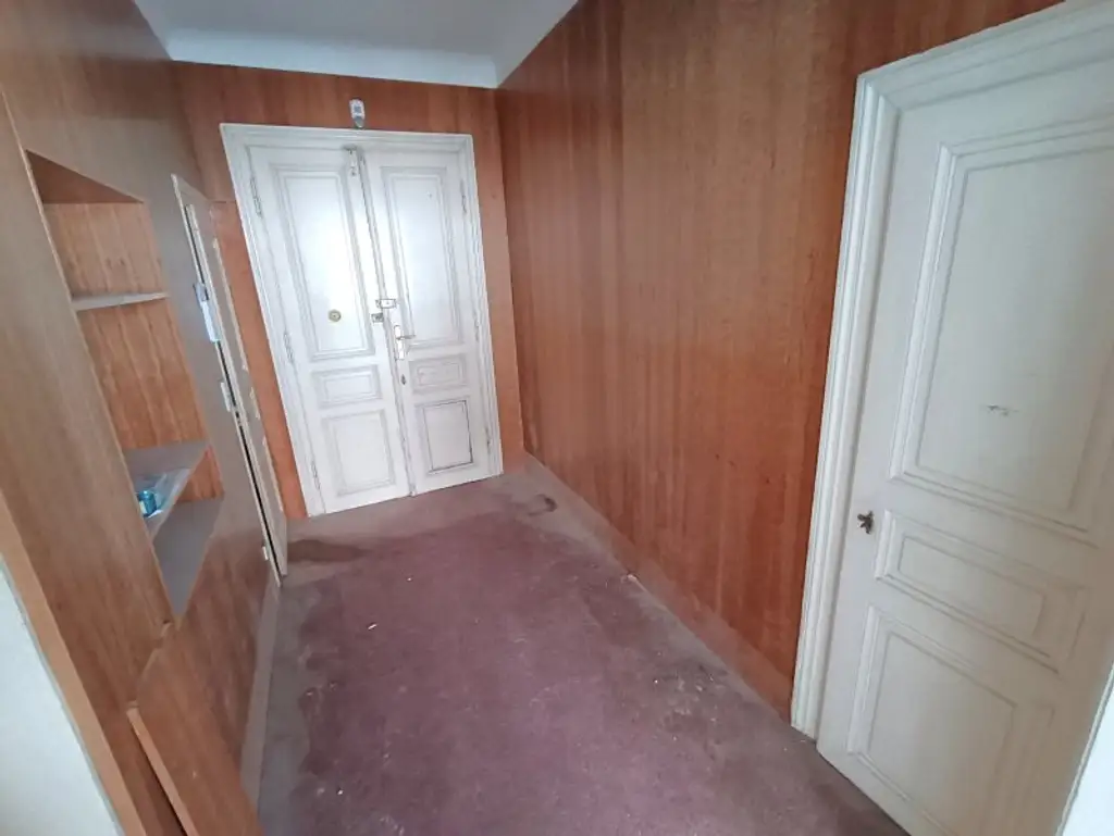 Großzügige 2,5-Zimmer Wohnung im 9. Bezirk mit viel Potential! Nähe U4 Friedensbrücke!