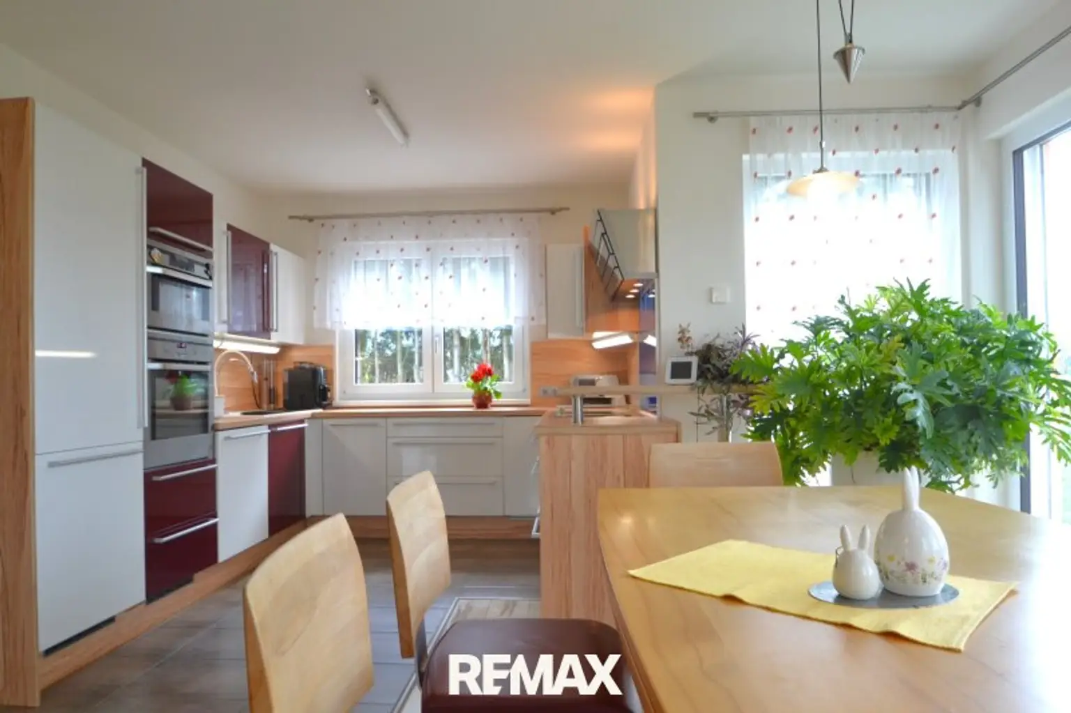 viel Licht beim Kochen und Essen