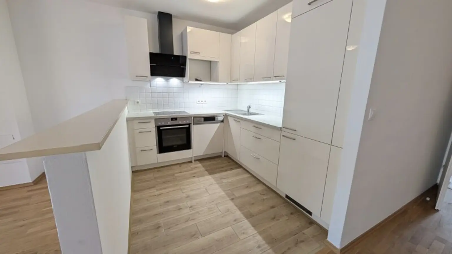 NETTES 3 ZIMMERAPARTMENT IM SPECKGÜRTEL VON WIEN - 35 ÖFFI-MINUTEN BIS WIEN ZENTRUM