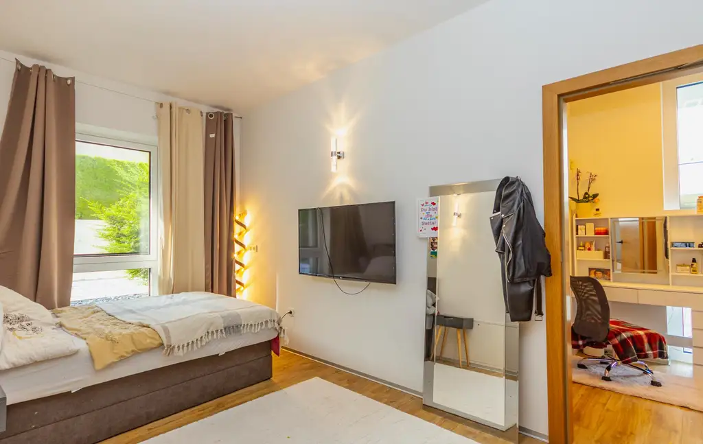 Alles auf einer Ebene – stilvoller Bungalow für höchste Wohnansprüche