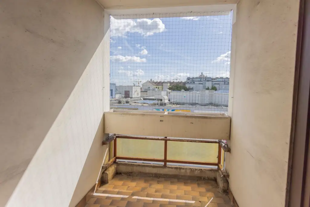 3‑Zimmer‑Wohnung  nahe U‑Bahn in Wien 1110 - 80m² (inkl. Loggia)