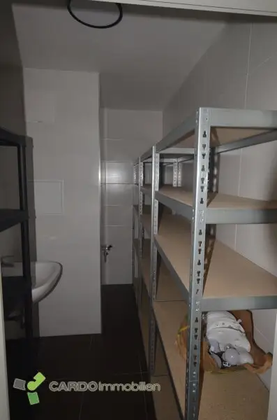 Attraktive Gewerbefläche zu vermieten – ca. 130 m², Nähe UNO City & U-Bahn