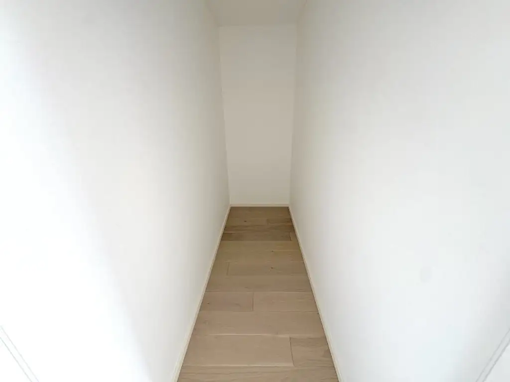 EIGENGRUND NÄHE ALTE DONAU – FREIFLÄCHEN - LUFTWÄRMEPUMPE – KELLER – GARAGE – U-BAHN!