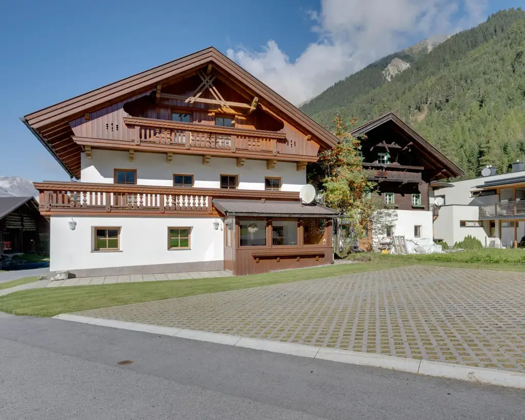 Wohnen, arbeiten und vermieten inmitten der Tiroler Bergwelt