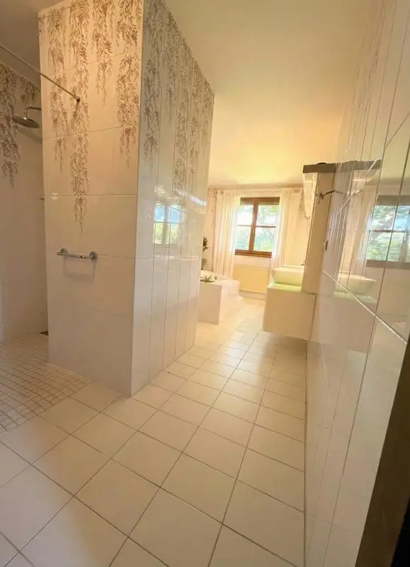 Bad zwischen Schlafzimmer 1 und 2