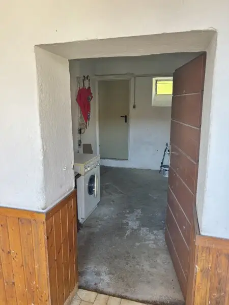 ** CHARMANTES ORIGINAL **  Olbendorf - gepflegter Vierkanthof in Ortslage mit ca. 1470 m2 Eigengrund !!