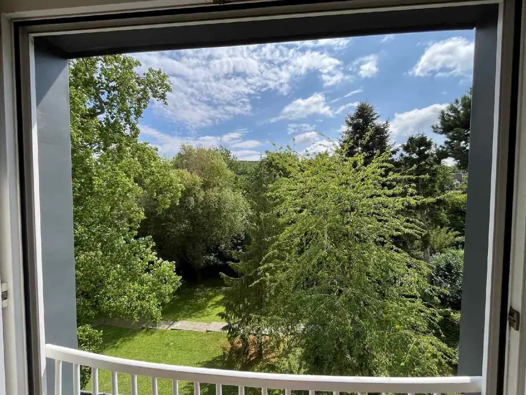 4 Zimmer Dachgeschoß mit Loggia und Grünblick