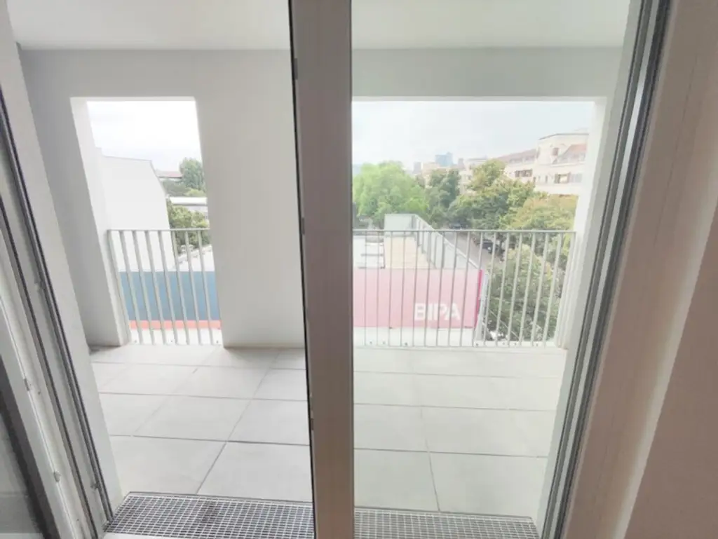 Neubau 3-Zimmer-Erstbezug mit Loggia im 5. Liftstock - Top68