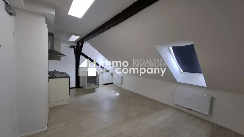 Charmante 1-Zimmer-Dachgeschosswohnung mit Einbauküche in Wildon
