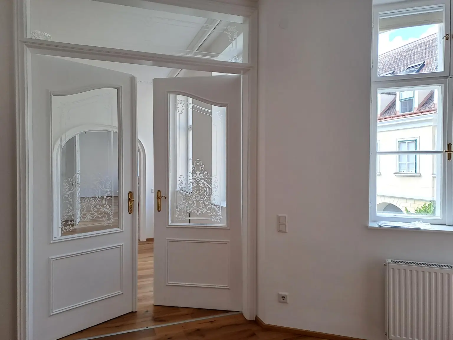 4 ZIM.WHG MIT BLICK IN RUHIGEN INNENHOF/LIFT/TIEFGARAGE