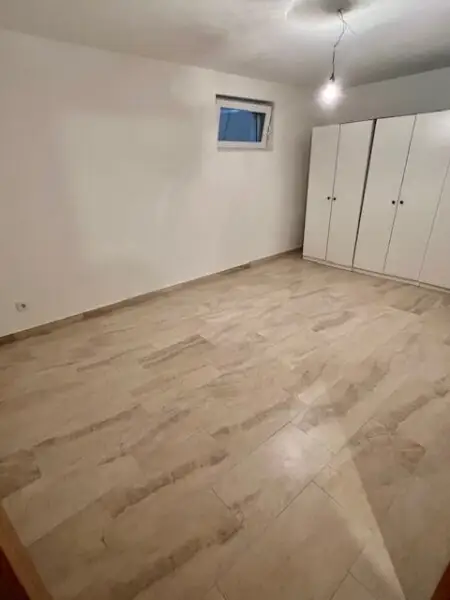 Moderne Doppelhaushälfte Nähe Wien mit 5 Schlafzimmern