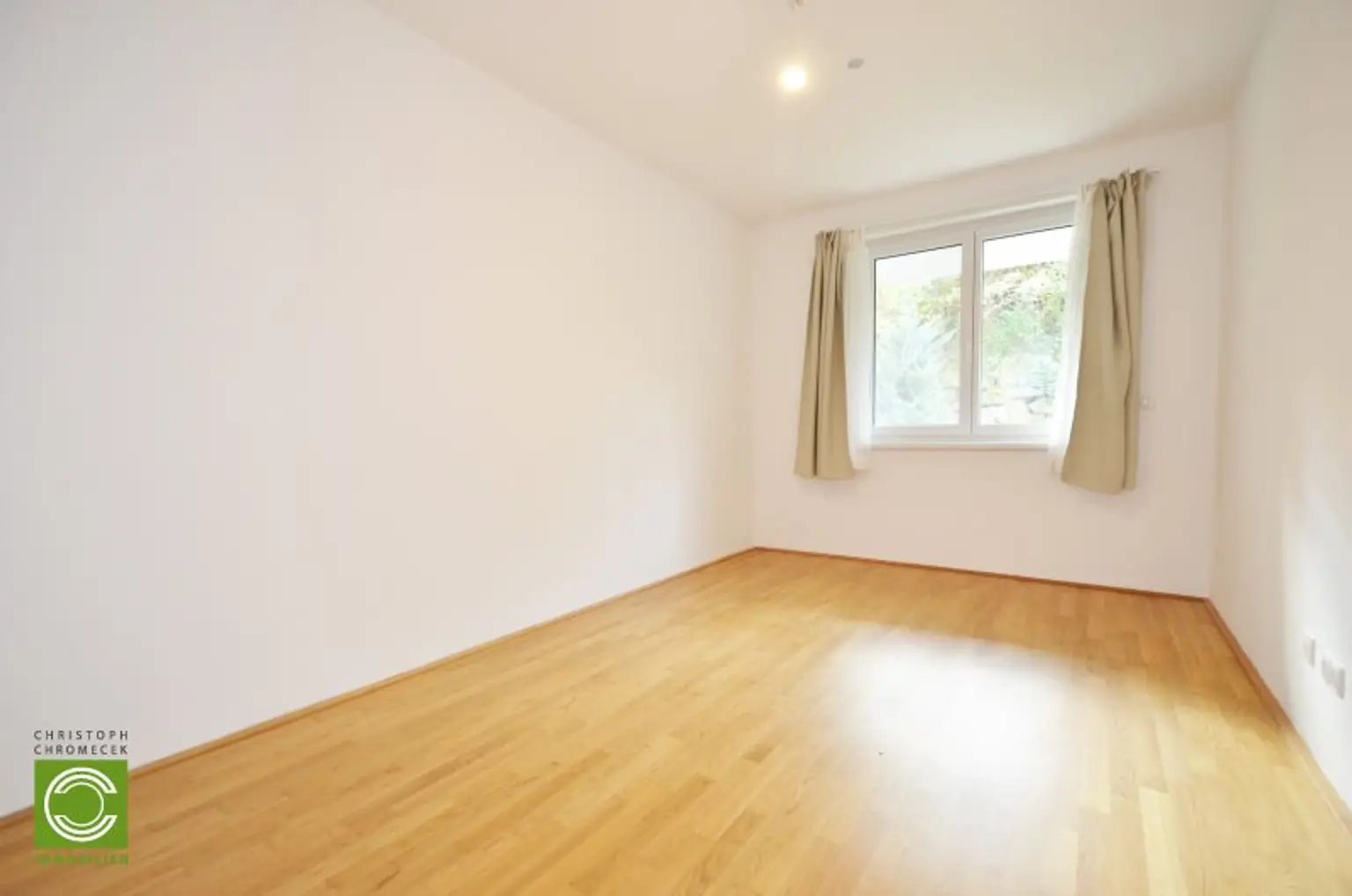 CHRISTOPH CHROMECEK IMMOBILIEN - BRUNN am Gebirge - Erstklassige Gartenmaisonette mit Topausstattung!