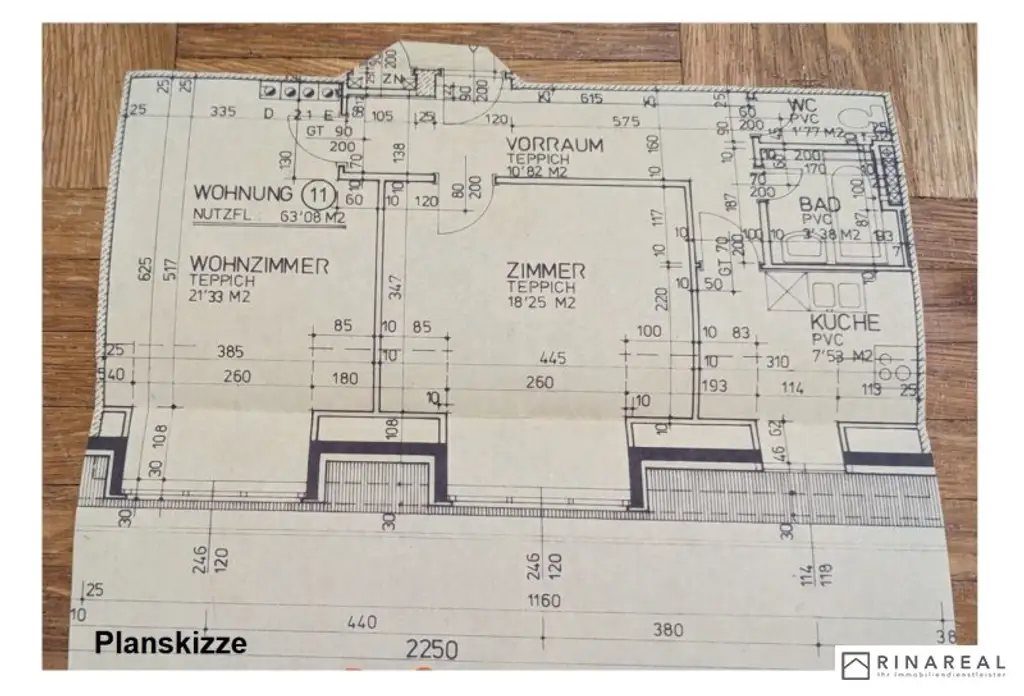 Großzügige und helle 2 Zimmer Wohnung im Dachgeschoss | ca. 63 m² | Klimaanlage | zzgl. PKW-Stellplatz | Friedrich Schiller-Straße