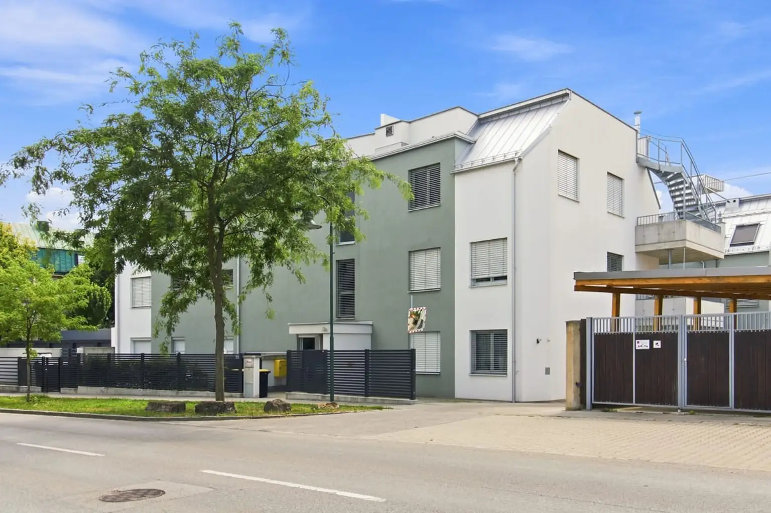 B | Exklusive DG WOHNUNG ++ mit DACHTERRASSE und WIENBLICK | Prima Service Immobilien