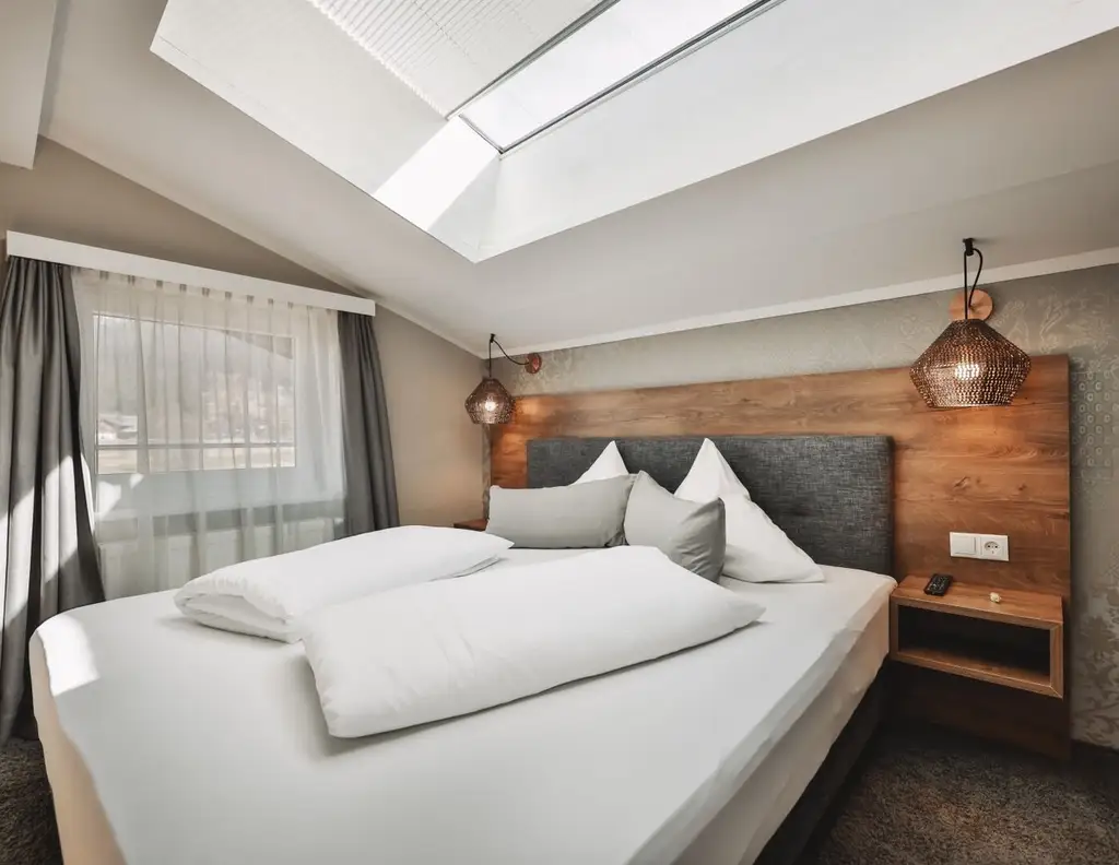 SUPER RENDITE: Vollmöbliertes LUXUS-APARTMENT in TOPLAGE von Seefeld ab sofort zu kaufen!