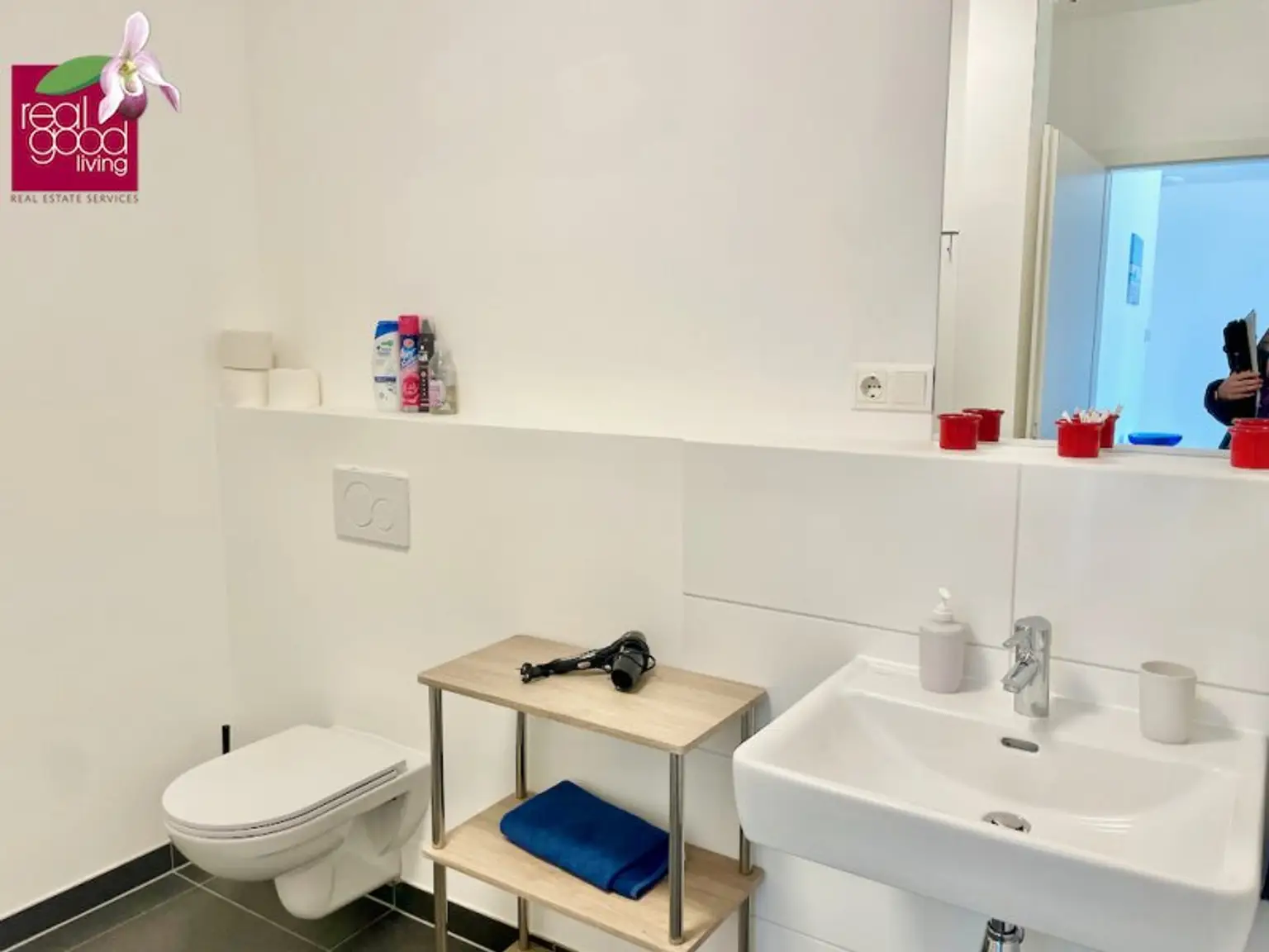 Neubau-Apartment mit Balkon in repräsentativen Gründerzeithaus