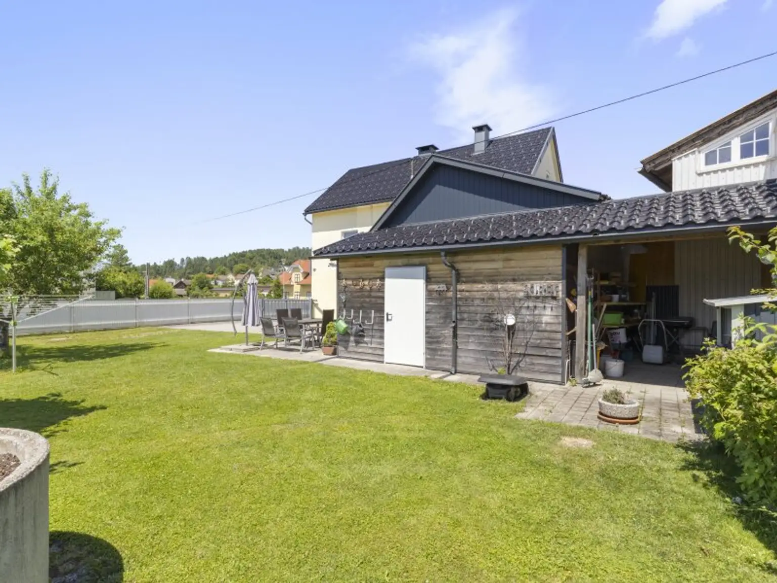 Tolles und schönes 150m² Einfamilienhaus mit Garage und Nebengebäude in Eberndorf