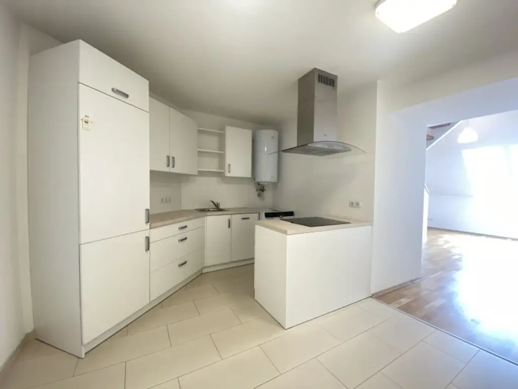 Klimatisierte Dachterrassenwohnung - schöne Terrasse nach Osten - Nahe U1-Keplerplatz