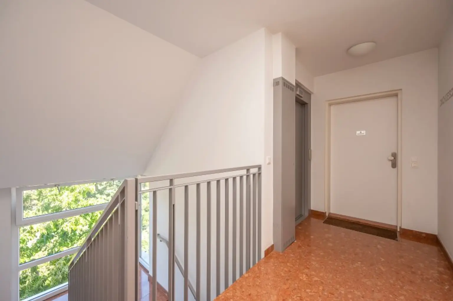 ++Provisionsfrei++ TOP-Lage im 19. Bezirk, wunderschöne 2-Zimmer-Wohnung mit Terrasse!
