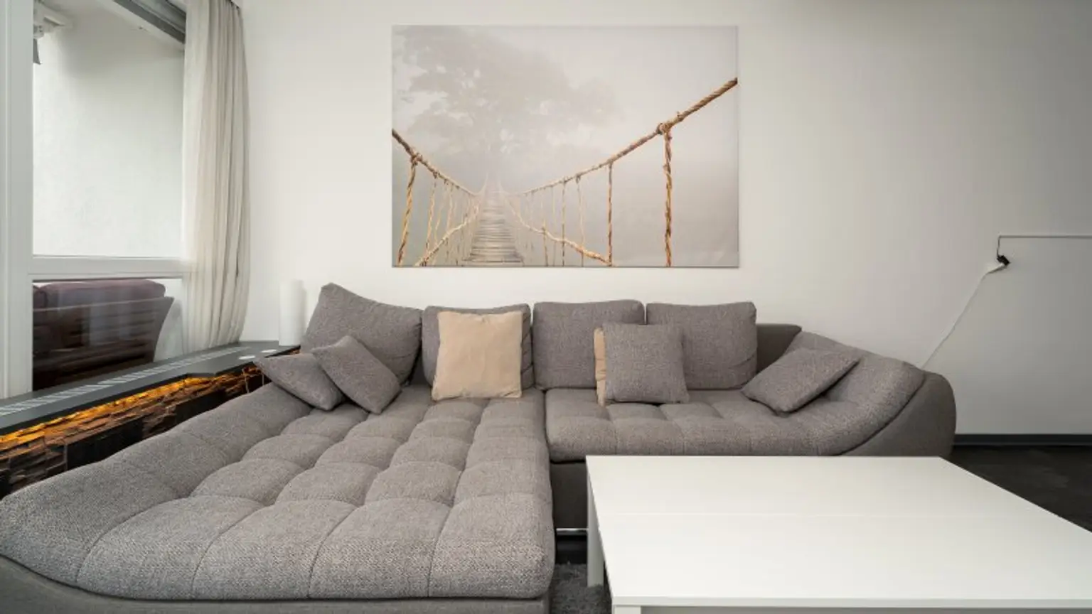 TOP Dachgeschosswohnung im Zentrum von Gänserndorf!