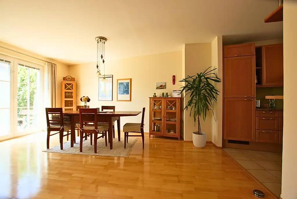 FUNKELNDES JUWEL! Wunderschönes Reihenhaus in Top Zustand!