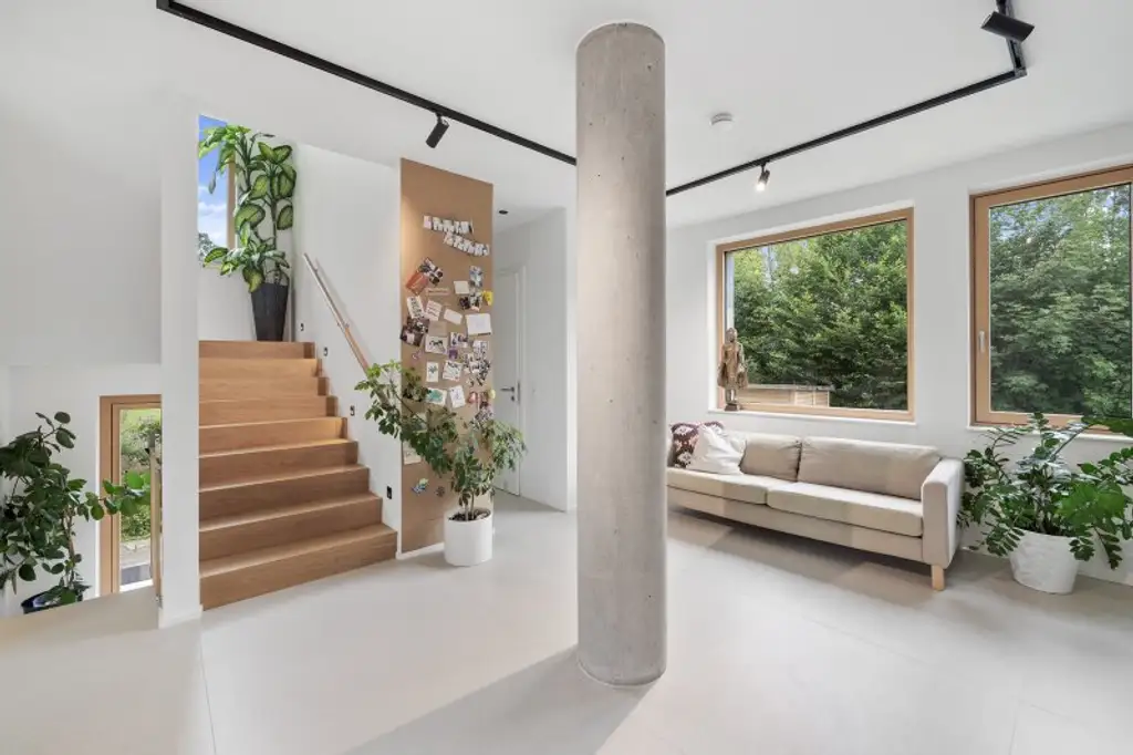 Exklusives Einfamilienhaus mit Blick auf das Sacré Coeur in Pressbaum