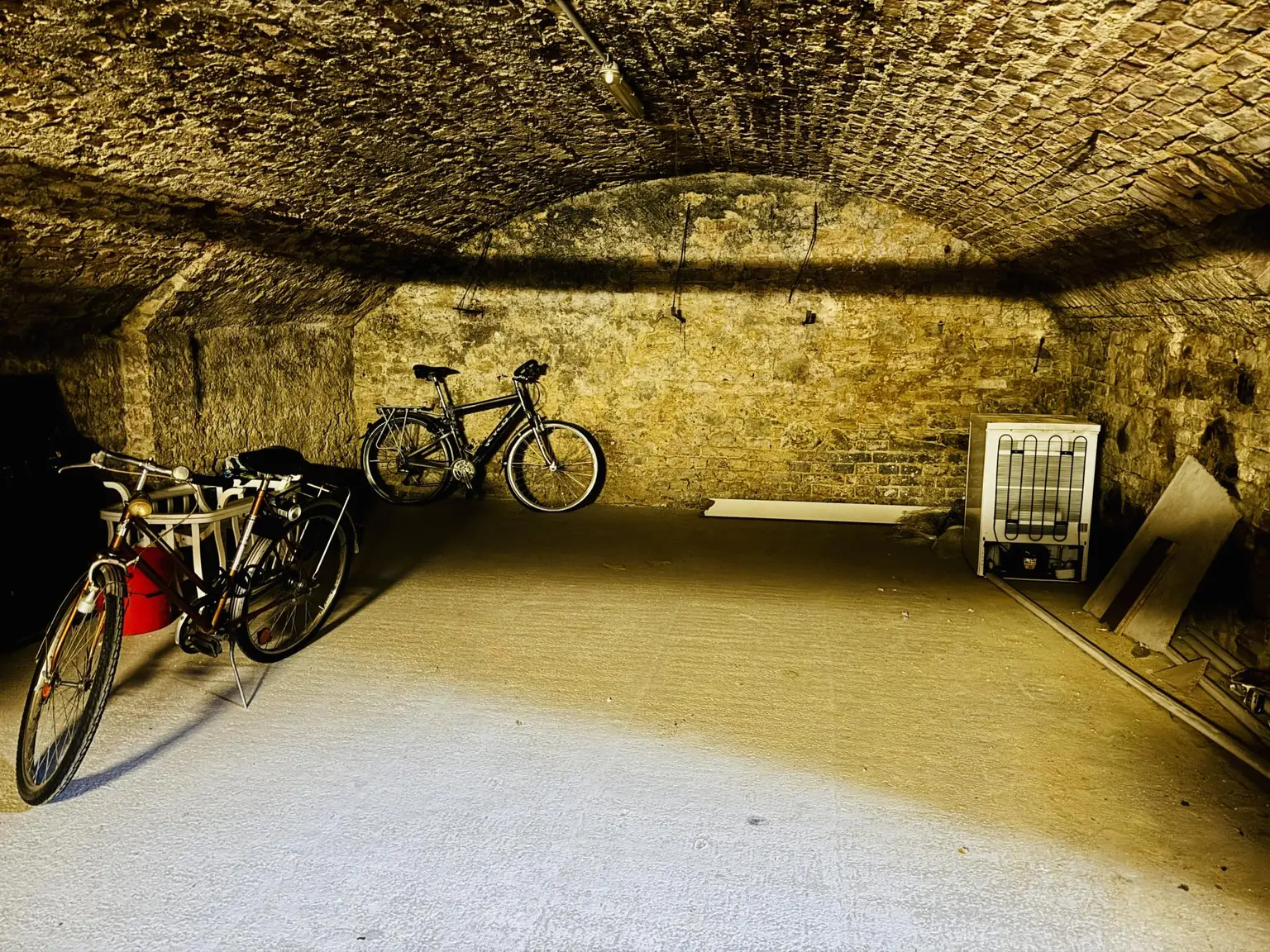 Dachgeschoßwohnung# U6 & U5# AKH