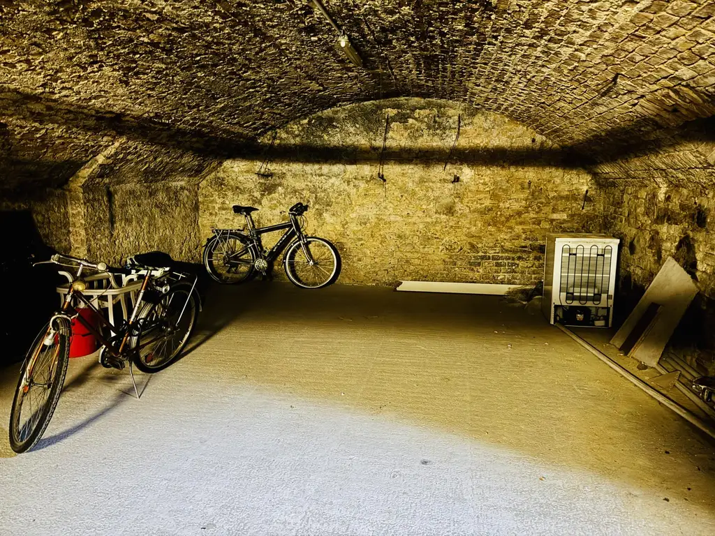 Dachgeschoßwohnung# U6 & U5# AKH