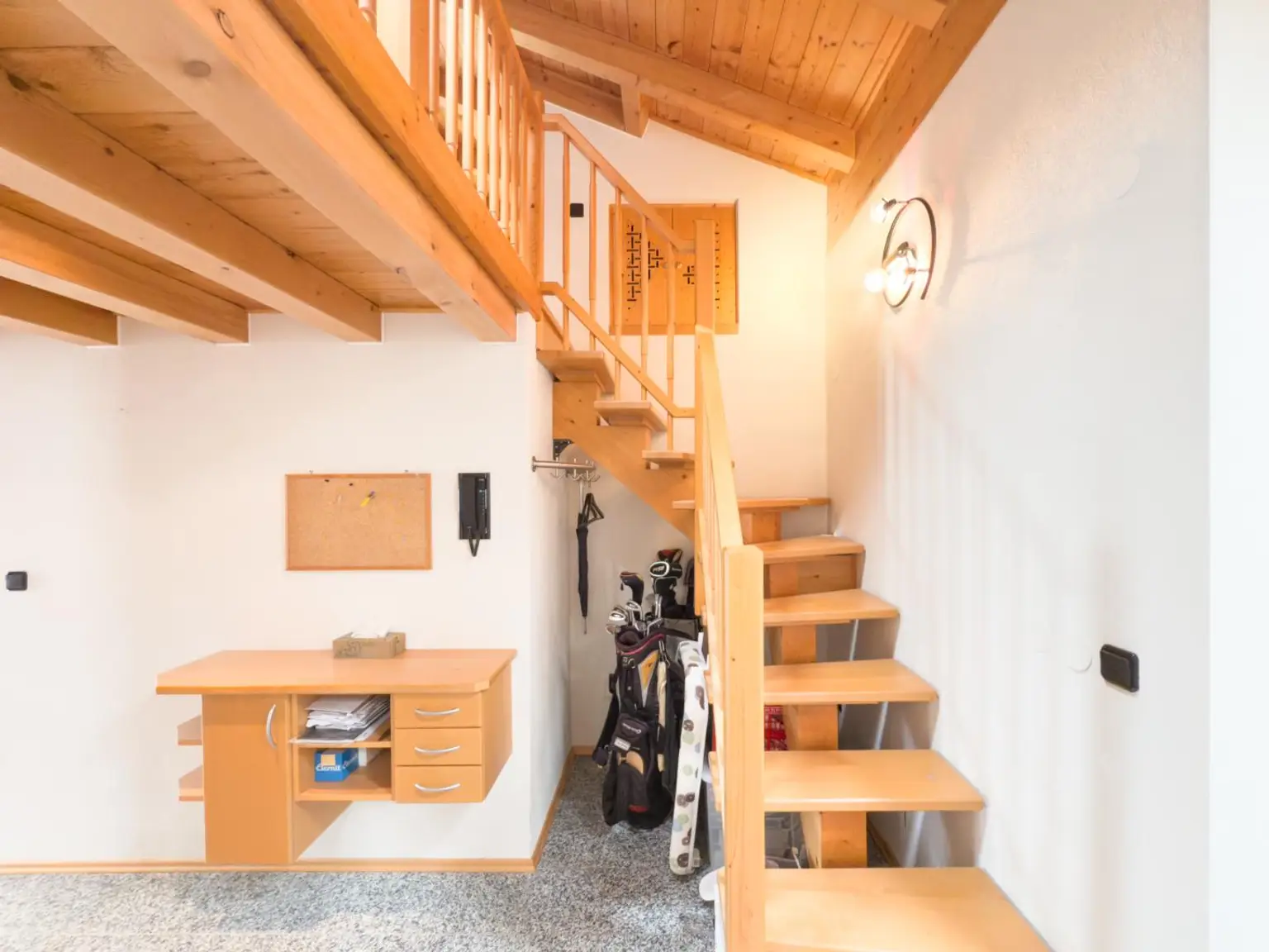 Weitblick über das Wipptal  - Dachgeschoßwohnung mit zwei Ebenen in Steinach