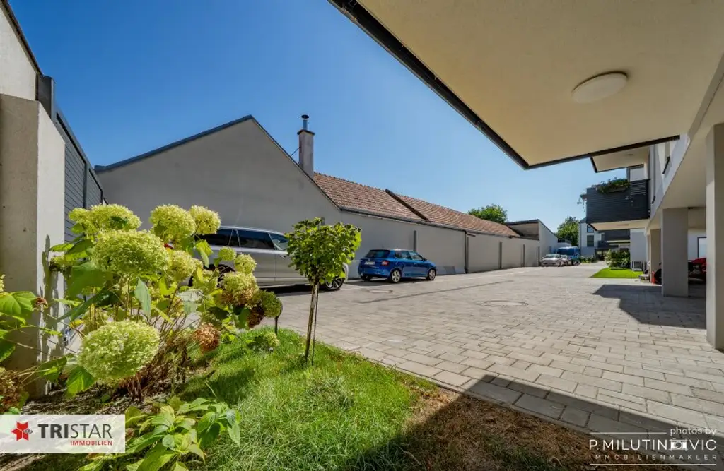 Neu in 2331 Vösendorf++ Erstbezug++Schlüsselfertig++Moderne Doppelhaushälfte für Jungfamilien mit großzügiger Außenfläche 2 Gärten + 2 Terrassen + 4 Balkone++ Gesamtnutzfläche: ca. 240 m²