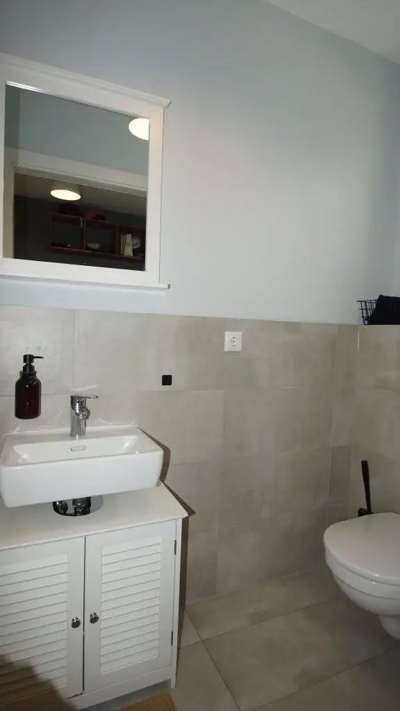 35 Gäste WC EG RH 1220