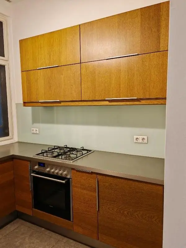 Großzügige, ruhige Altbauwohnung mit Gartenmitbenützung nähe Praterstern