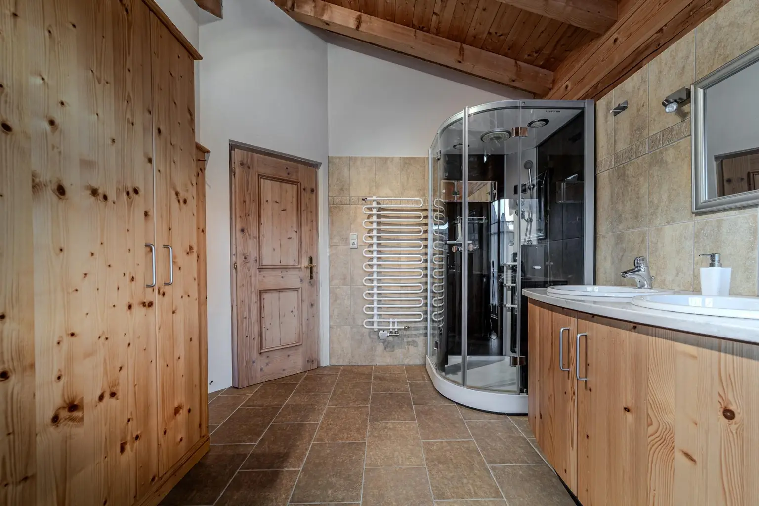 Wunderschöne Penthousewohnung mit imposantem Kaiserblick in Toplage