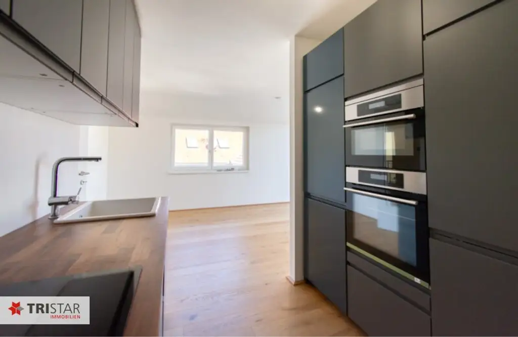Moderne Dachgeschoßwohnung in 1220 Wien - Erstbezug mit Terrasse und Fußbodenheizung!