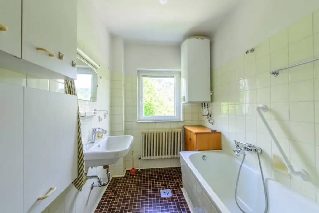 Geräumige 4-Zimmer-Wohnung in ruhiger Grünlage – nur  2 Gehminuten zum Wolfgangsee