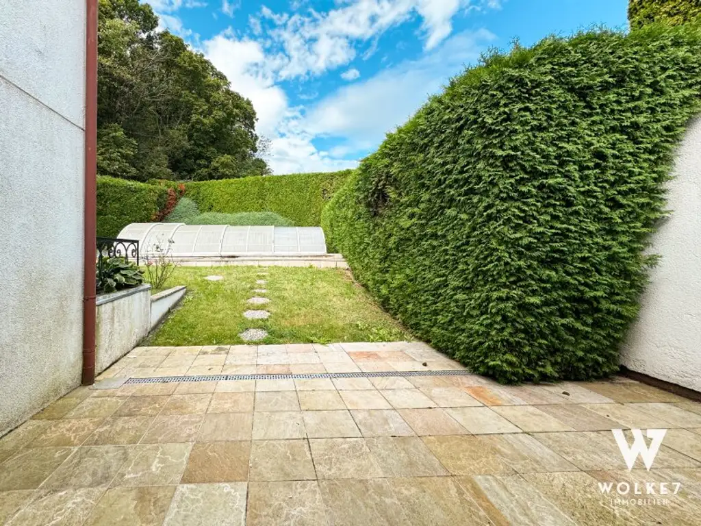 Sanierungsjuwel vor den Toren Wiens: Gießhübl | Absolute Ruhe | Großzügiger Garten | Pool | Sauna